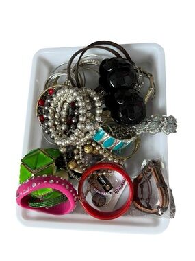 Assorted lot Mixed Assorted Costume Bracelets Multicolor reseller upcycle craft